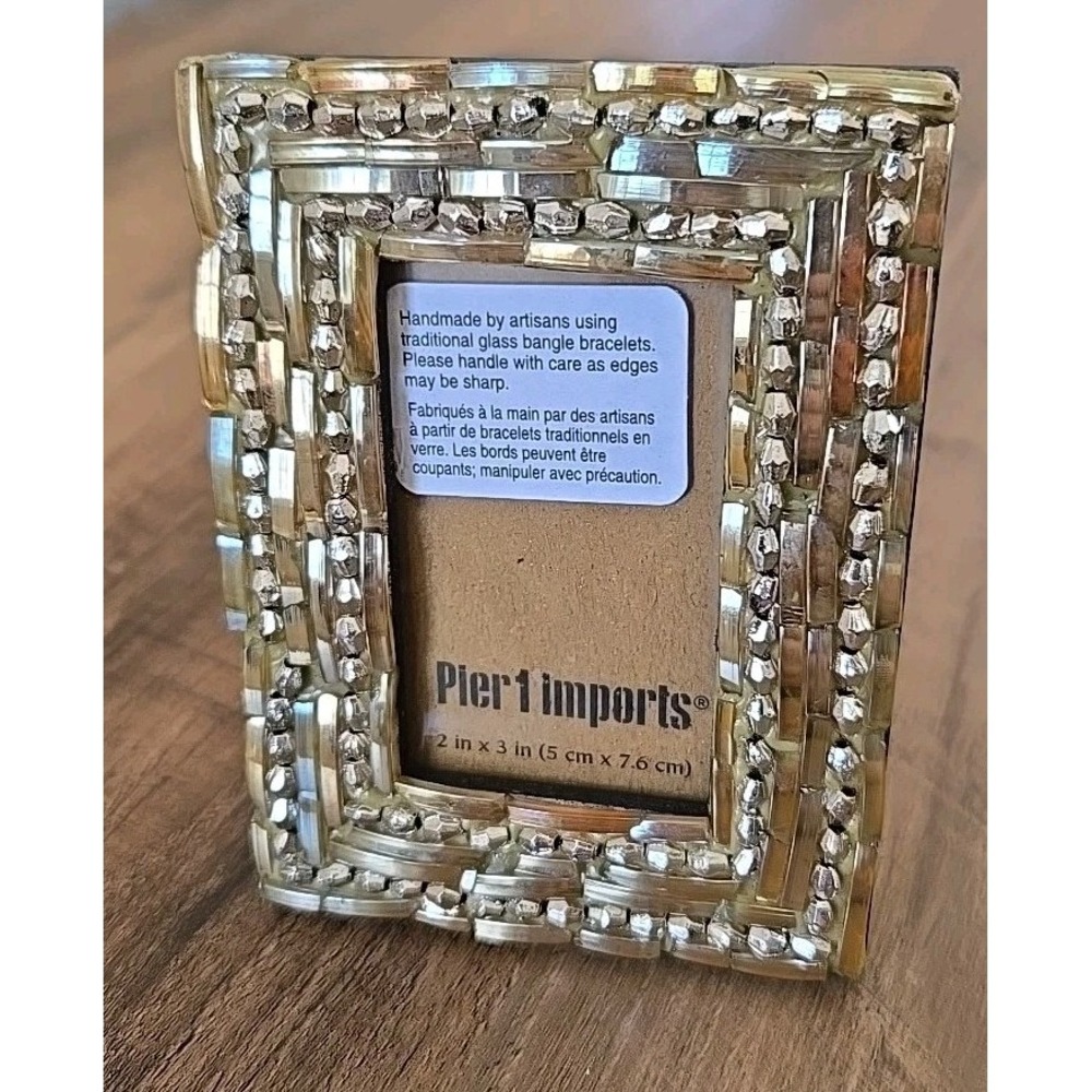 Pier1 Imports 2014 Glass Accented Gold/Silver Horizontal/Vertical 2X3 Frame NWT